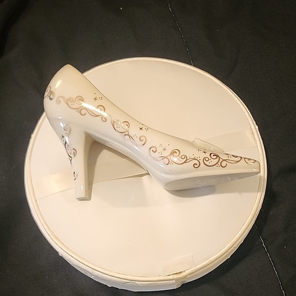 Disney Cinderella Wedding David Tutera Ring bearer Pillow - Picture 9 of 13